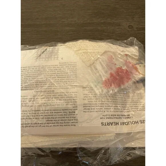 New Creative Circle #2425 Holiday Hearts Cross Stitch Kit Christmas - Picture 5 of 5